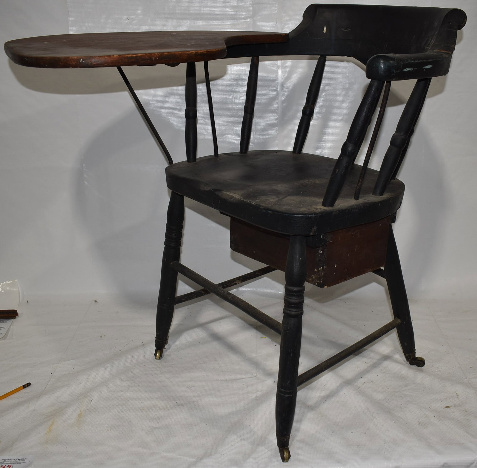 EARLY FIREHOUSE WINDSOR PAINTED PINE STUDENTS DESK (1 of 9)