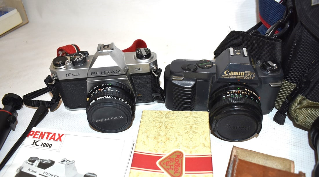 LOT ASSORTED CAMERA EQUIPMENT - 3