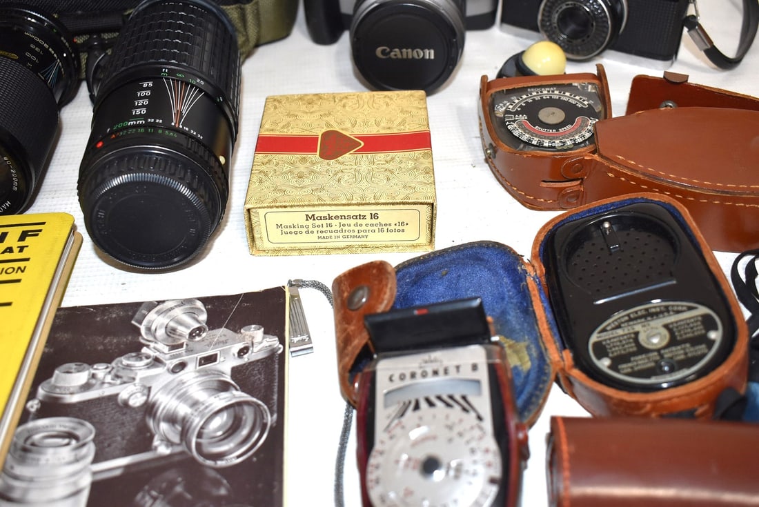 LOT ASSORTED CAMERA EQUIPMENT - 9
