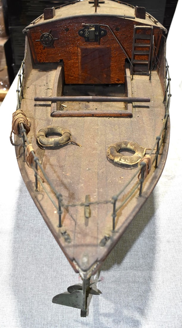 REMOTE CONTROL SHIP MODEL, C. 1910/20, L. 48" - 6