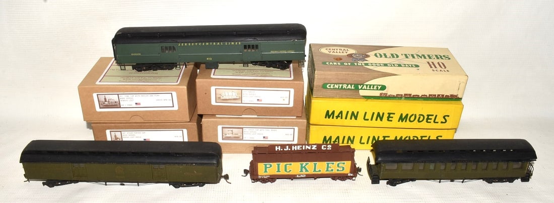 LOT (12) ASSORTED H.O. TRAINS/KITS, 20TH C. (1 of 11)