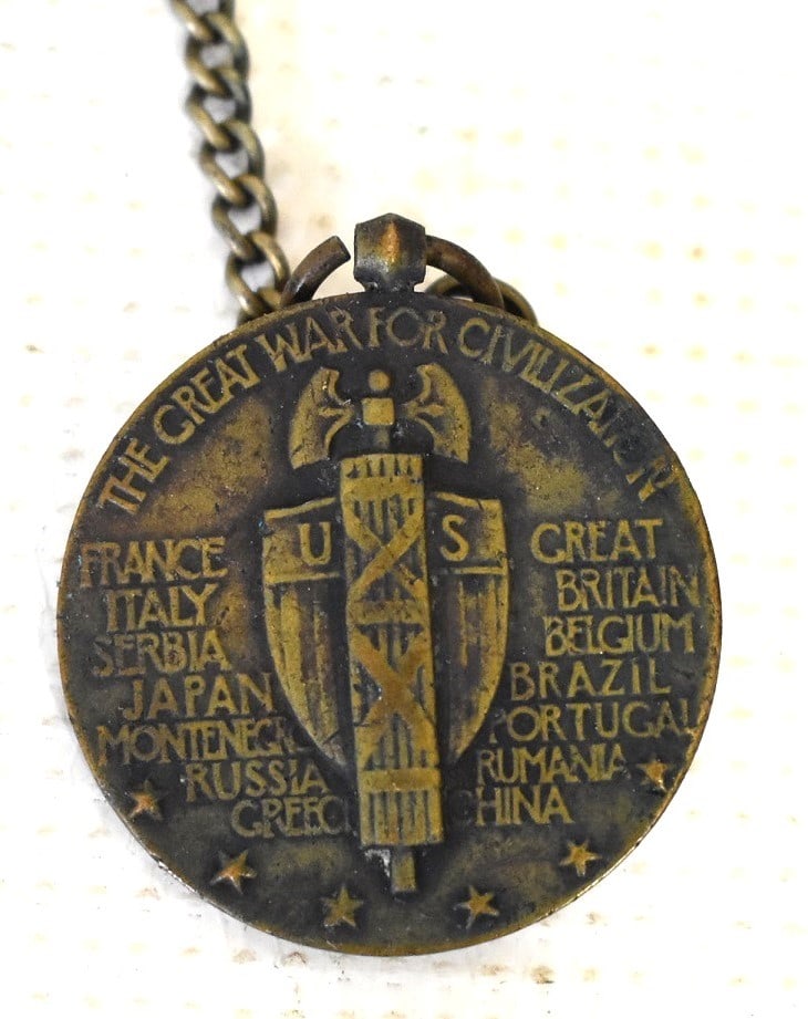 LOT ASSORTED KEYS & MEDALS - 5
