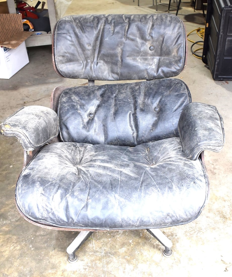 HERMAN MILLER ROSEWOOD LOUNGE CHAIR, C. 1950'S (1 of 7)