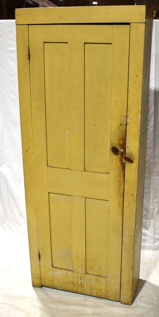 COUNTRY BUTTERNUT PAINTED SINGLE DOOR CUPBOARD, C. 1820 (1 of 8)