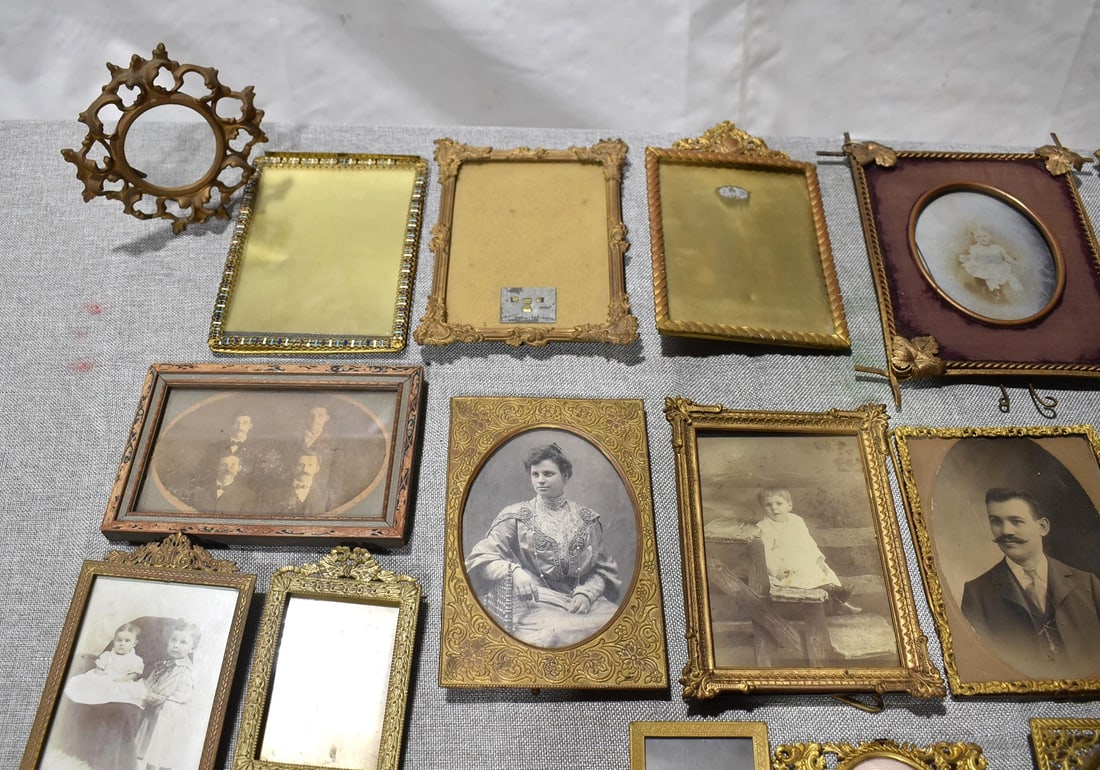LOT ASSORTED BRASS, IRON & MATERIAL PICTURE FRAMES - 2