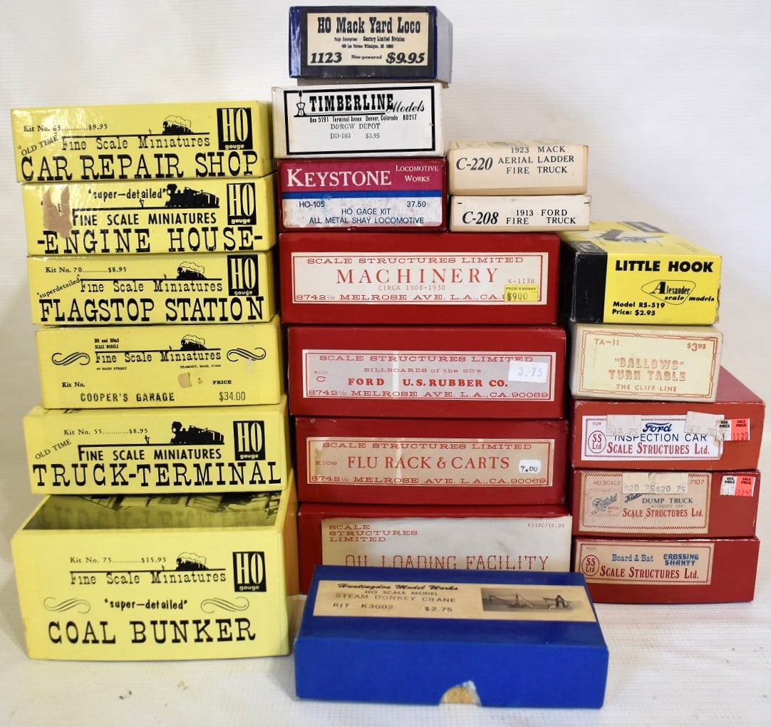 LOT ASST. H.O. SCALE TRAIN BUILDING KITS N.I.B. 1960'S (1 of 8)