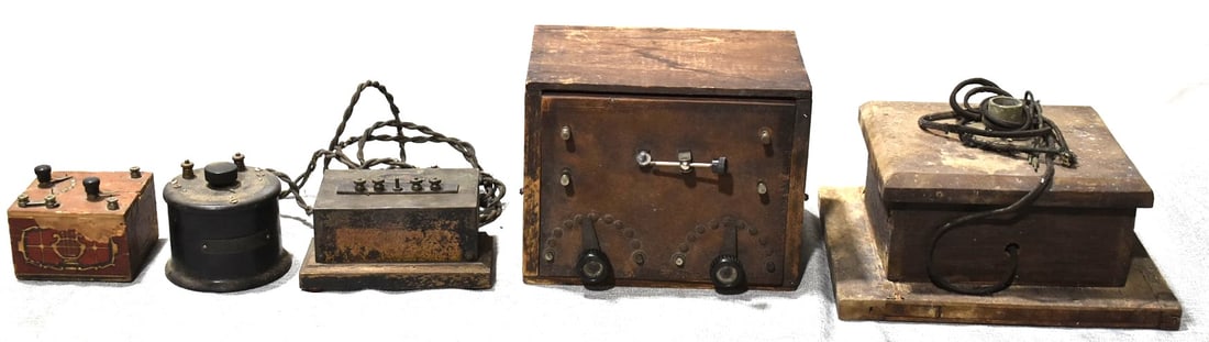 LOT (5) EARLY CRYSTAL RADIOS INCL. BOXWOOD, 20TH C. (1 of 9)