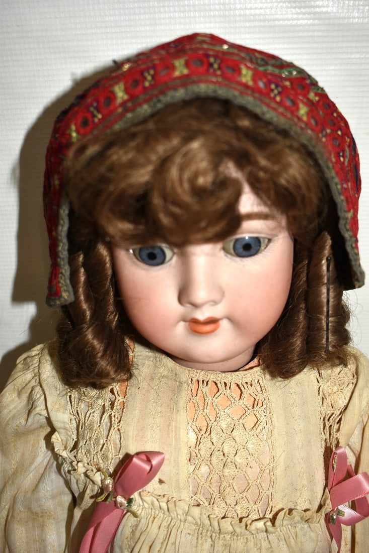 LOT (3) ASSORTED BISQUE DOLLS, 19/20TH C. - 5