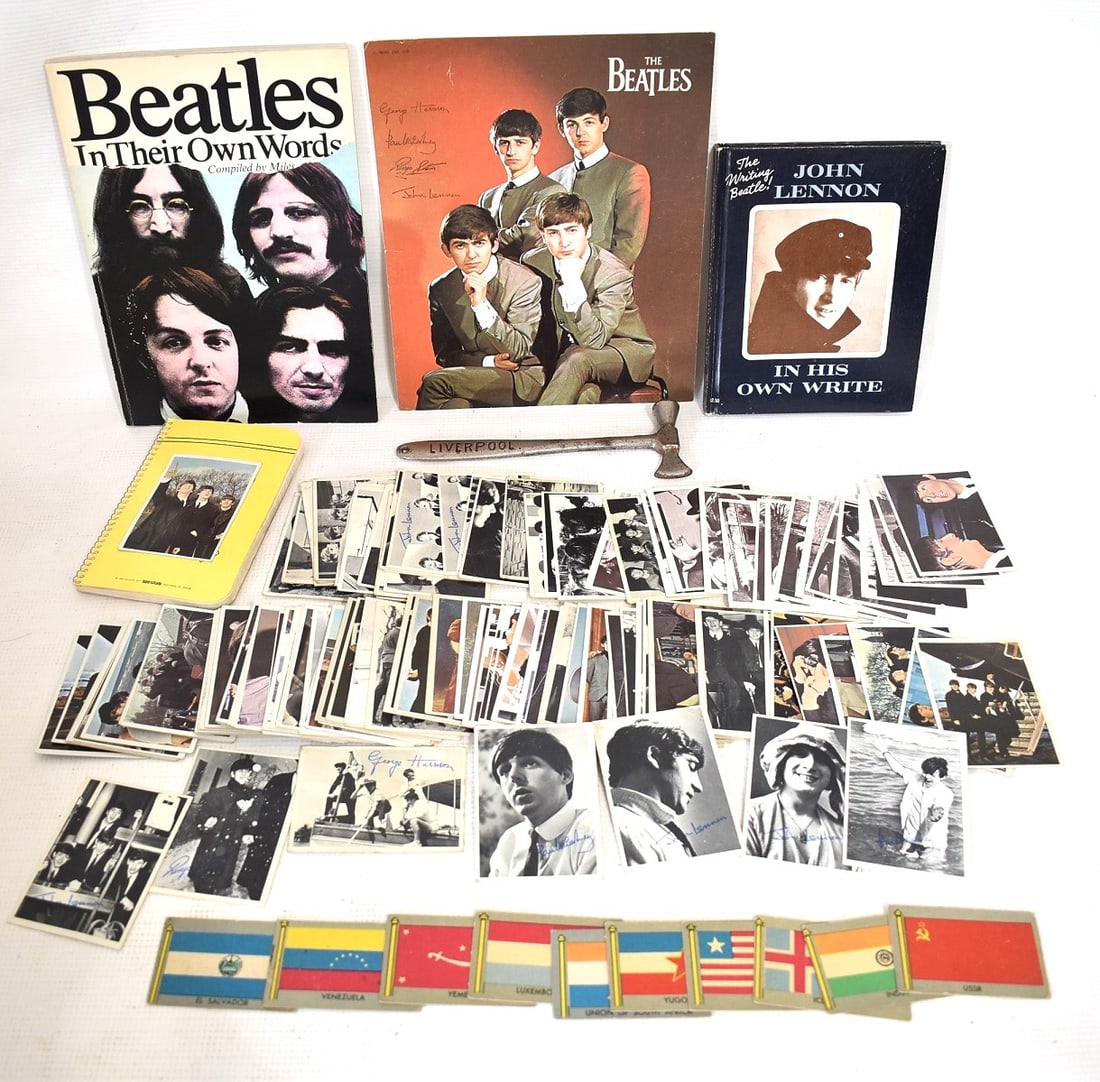 LOT ASSORTED AUTOGRAPHS & BEATLES MEMORABILIA: LOT ASSORTED AUTOGRAPHS & BEATLES MEMORABILIA