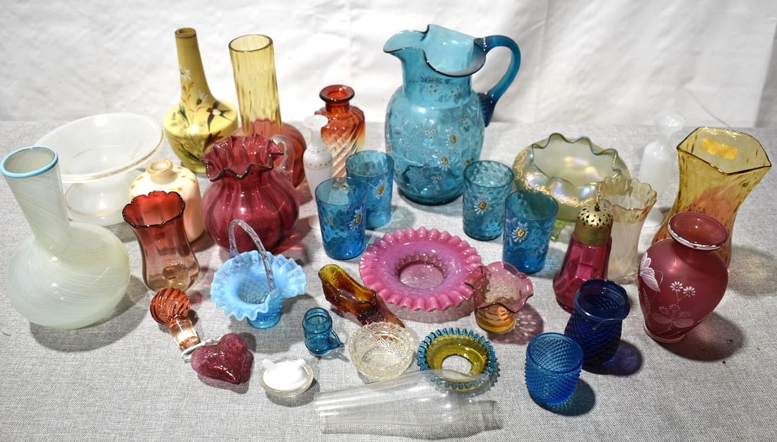 LARGE LOT ASSORTED VICTORIAN GLASS INCL. CRANBERRY (1 of 10)
