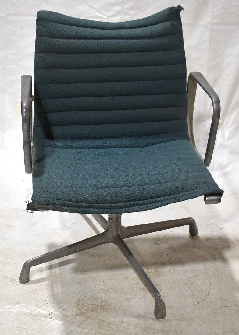 HERMAN MILLER ALUMINUM GROUP OFFICE CHAIR (1 of 7)