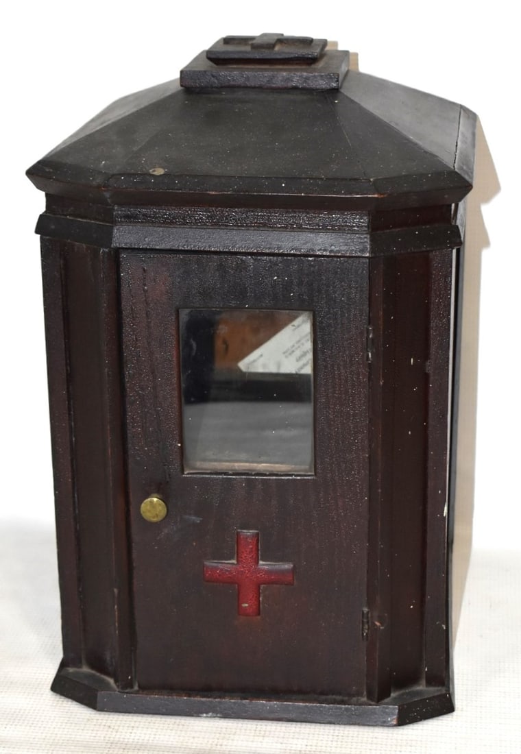 COUNTRY FOLK ART RED CROSS SHELLACKED PINE MEDICINE BOX (1 of 8)