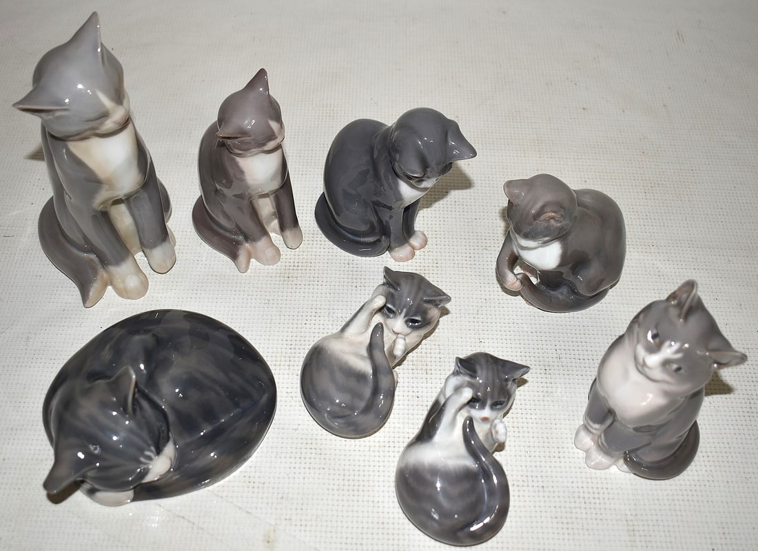 LOT (8) ROYAL COPENHAGEN AND ROYAL DOULTON CAT FIGURES (1 of 16)