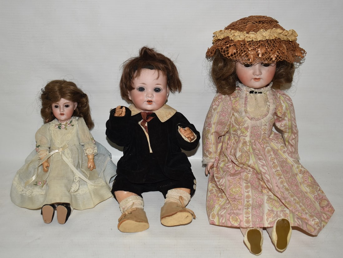 LOT (3) ASSORTED BISQUE DOLLS, 19/20TH C. (1 of 5)