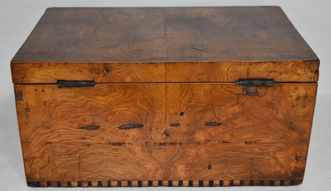 REGENCY OYSTER BURL WALNUT DOCUMENT BOX, 18TH C. - 8