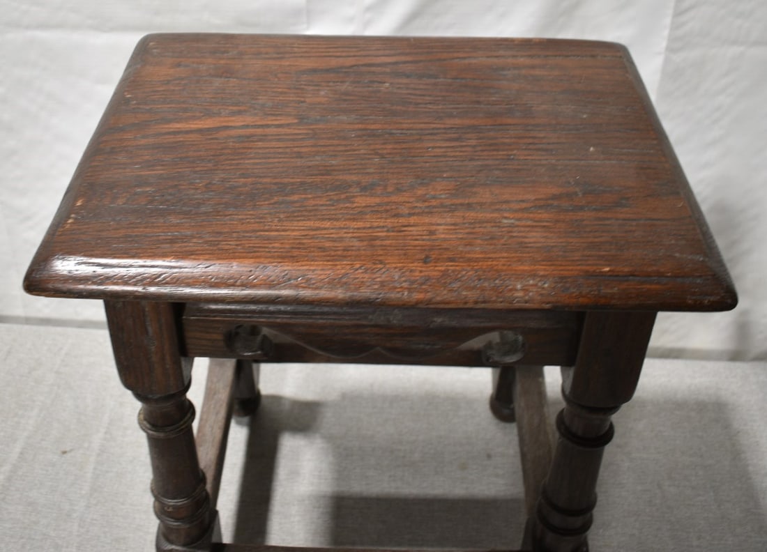 COLONIAL STYLE OAK JOINT STOOL, 19/20TH C. - 5