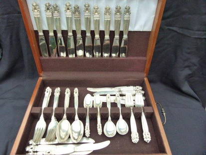 Georg Jensen Sterling Flatware Acorn Pattern c.1910/20: Georg Jensen Sterling Flatware Acorn Pattern c.1910/20 7 Pc. Service for 10 Dinner Knife 9" Butter Knife 7 3/8" Dinner Fork 7 3/8" Desert Fork 6 3/8" Table Spoon 7 1/2" Soup Spoon 5 3/4" Teaspoon 5 5/