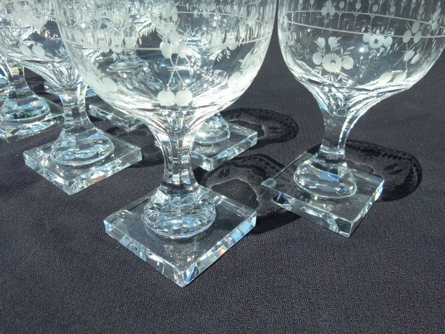 Set 8 Early American Etched Crystal Glasses 18/19th c: Set 8 Early American Etched Crystal Glasses with Square Base 18/19th c.