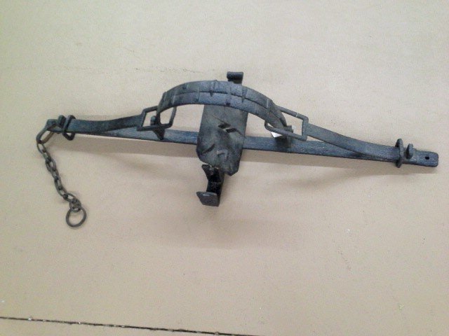 Blacksmith Forged Bear Trap 19th c.: Blacksmith Forged Bear Trap 19th c.