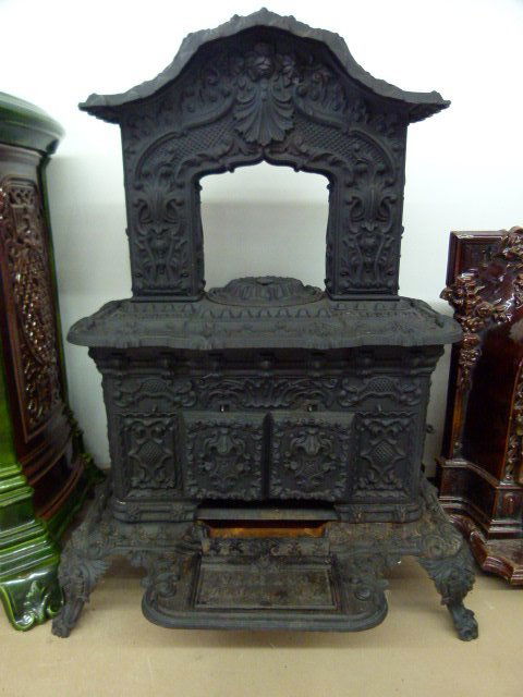 VICTORIAN CAST IRON PARLOR STOVE TREMONT #6 C.1857 (1 of 6)