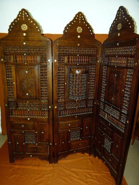 MOORISH/SYRIAN CARVED INLAID  SCREEN 19/20TH C (1 of 3)