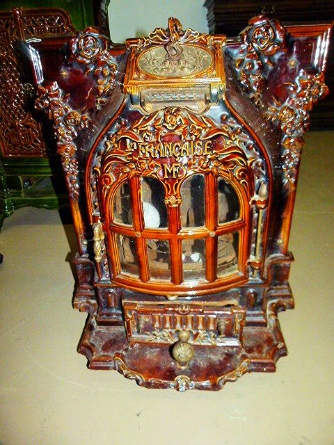 DEVILLE & CO. MAJOLICA ENAMELED CAST IRON PARLOR STOVE (1 of 10)