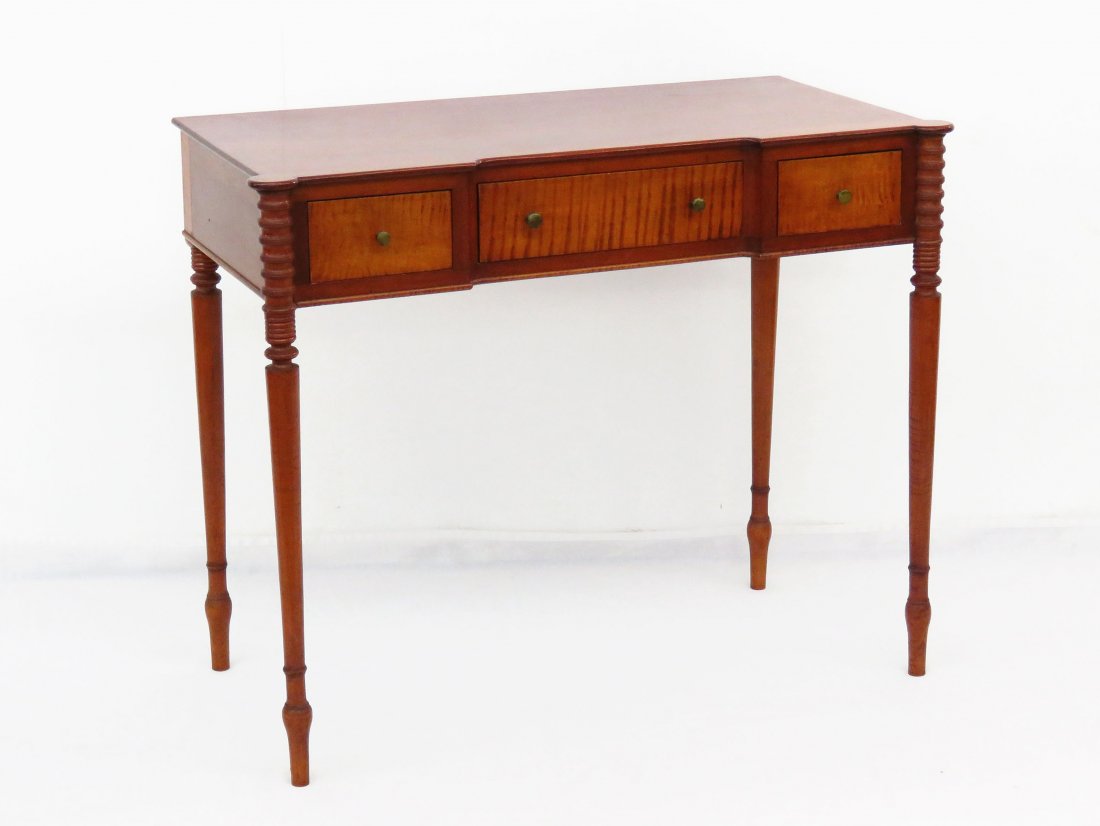 FINE NEW ENGLAND CHERRY/TIGER MAPLE DRESSING TABLE (1 of 9)