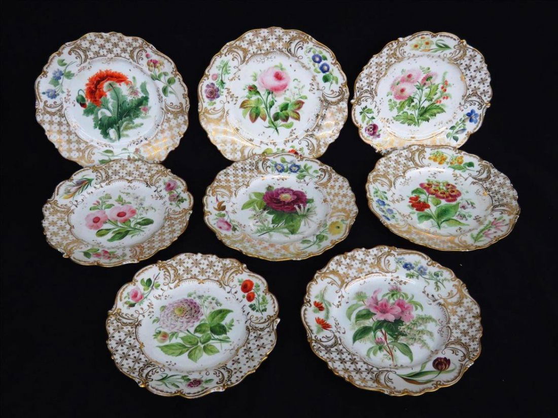 LOT 8 H/P OLD PARIS FLORAL DECORATED SHOW PLATES 19TH C: H/P OLD PARIS FLORAL DECORATED SHOW PLATES D 9"