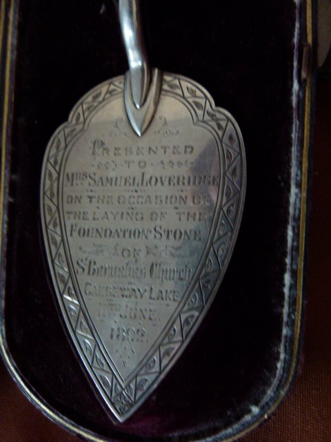 PRESENTATION TROWEL "MRS SAMUEL LOVERIDGE" 1892 (1 of 4)