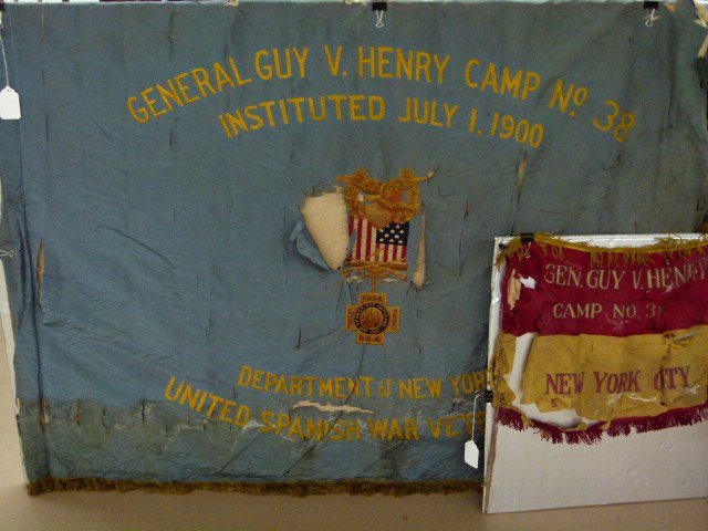 LOT (2) SPANISH AMERICAN WAR VETERANS POST FLAG/BANNERS (1 of 3)