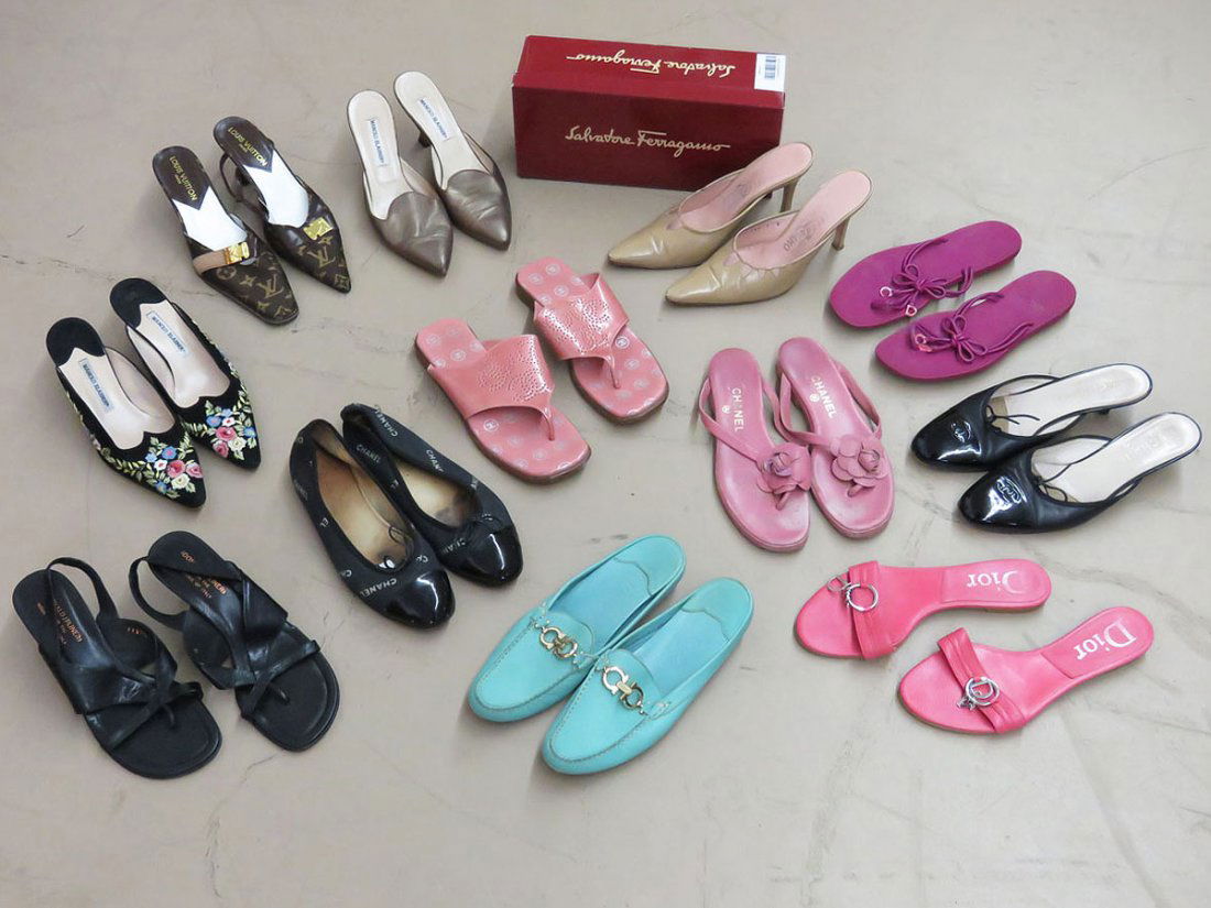 12 PR VINTAGE DESIGNER SHOES INCL. VUITTON, CHANEL, (1 of 3)
