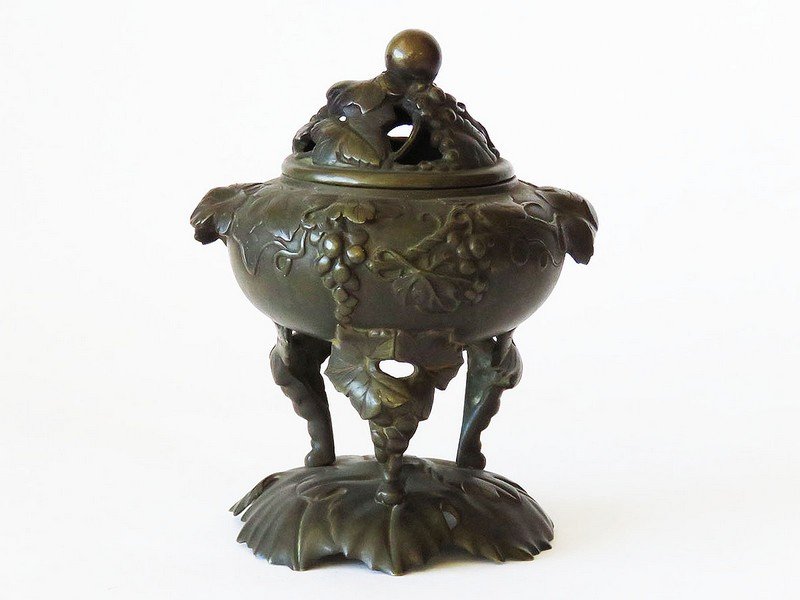 JAPANESE BRONZE SCHOLARS CENSER 18/19TH C. (1 of 7)