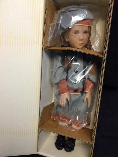 Sonja Hartmann Original Doll Ma Jolie Grey #82/250 (1 of 3)