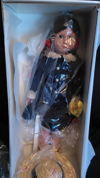 NIB Effanbee Doll classics American Child: Margaret: NIB Effanbee Doll classics American Child: Margaret