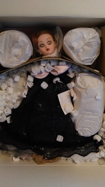 Madame Alexander MA Couture Collection: Onyx velvet (1 of 3)