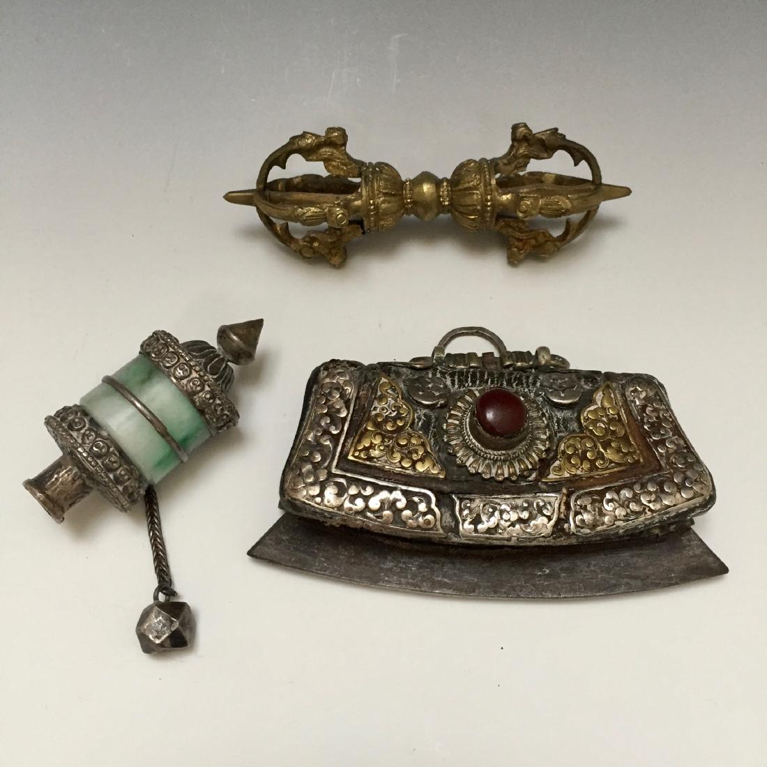 CHINESE ANTIQUE TIBETAN BUDDHIST ITEMS (1 of 4)