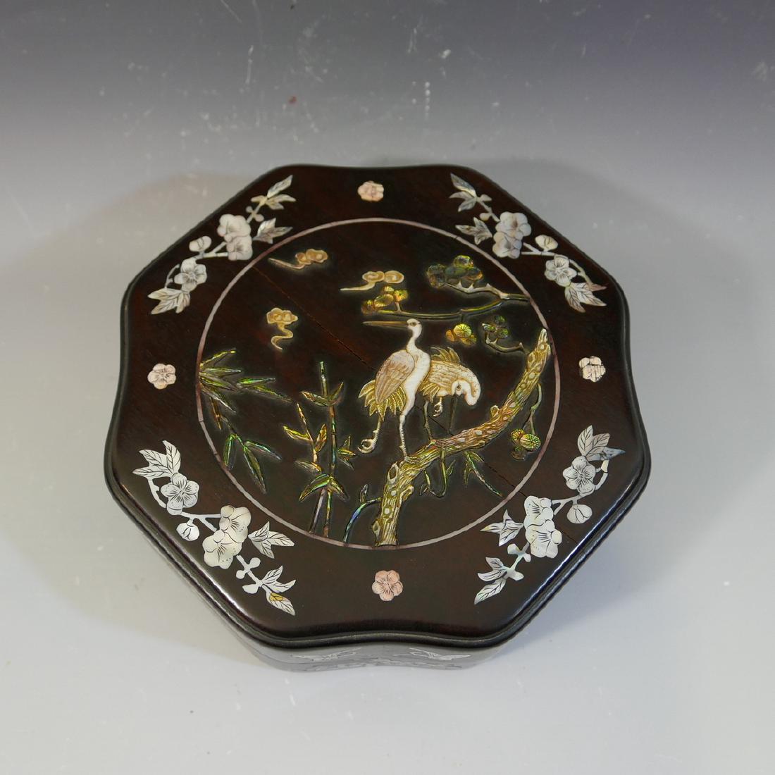 ANTIQUE CHINESE INLAID OCTAGONAL ZITAN WOOD BOX - (1 of 9)