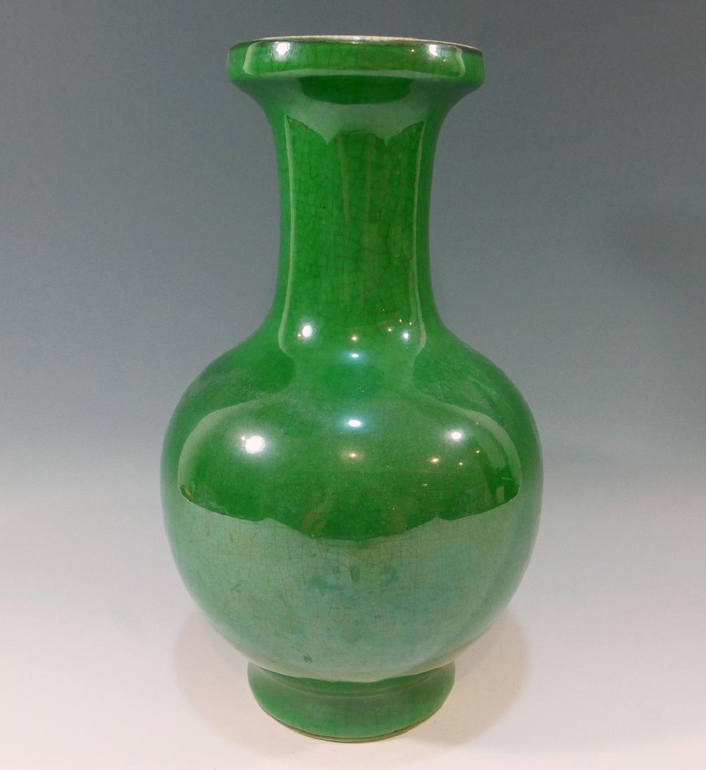 CHINESE ANTIQUE GREEN GE GLAZE PORCELAIN VASE - 18TH (1 of 9)