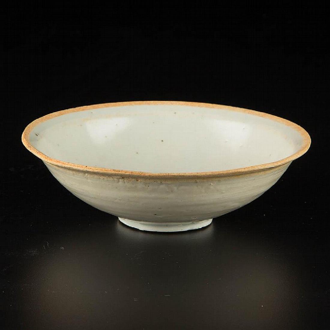 ANTIQUE Chinese White Glaze DING Bowl, SONG period. 5 (1 of 3)