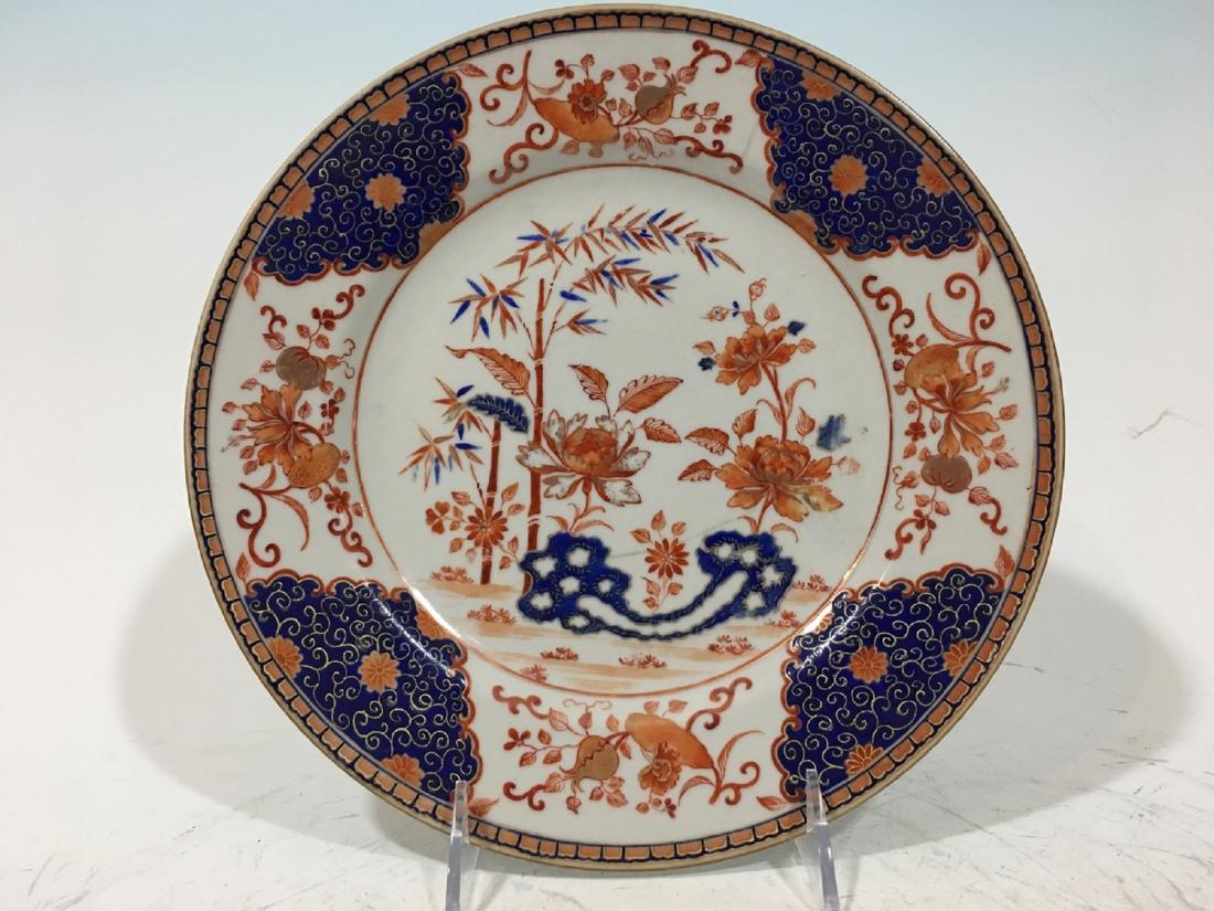 ANTIQUE Chinese Imari Plate with Bamboo and flowers,: ANTIQUE Chinese Imari Plate with Bamboo and flowers, 18th Century. 10" diameter