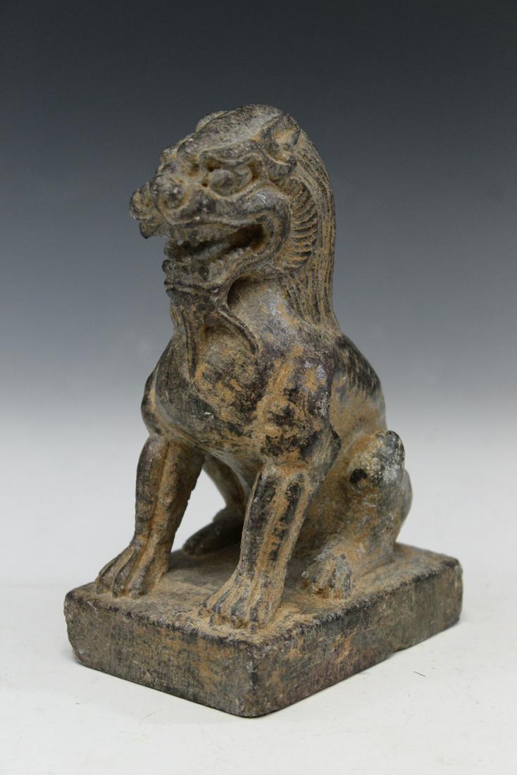 Chinese carved stone lion. (1 of 6)