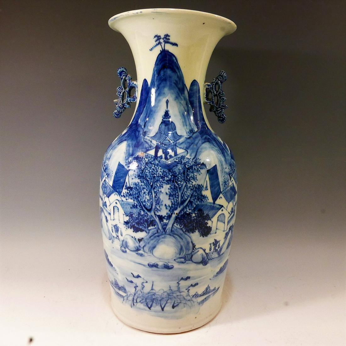 CHINESE ANTIQUE BLUE WHITE PORCELAIN VASE - 19TH (1 of 8)