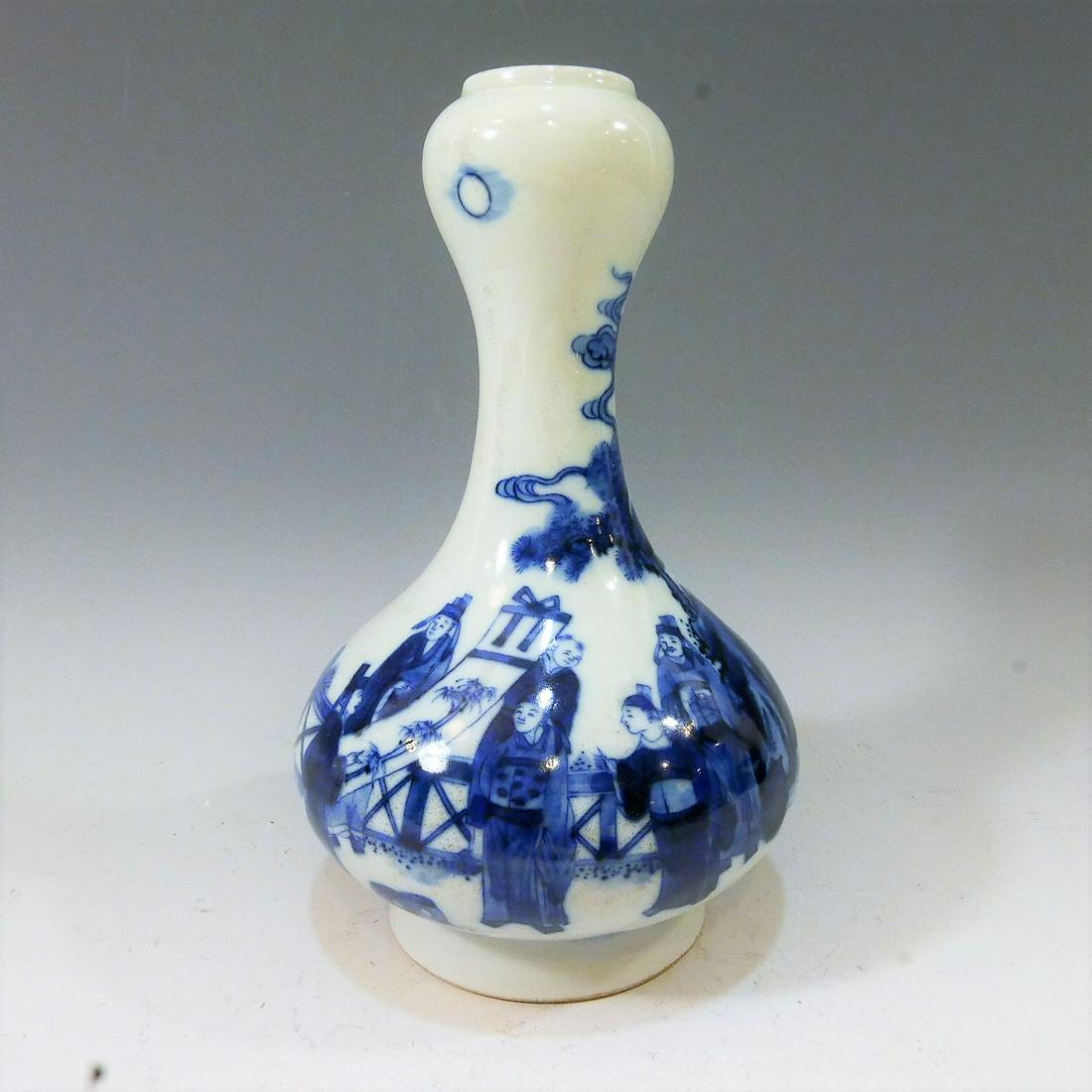 CHINESE ANTIQUE BLUE WHITE PORCELAIN VASE - YONGZHENG (1 of 7)