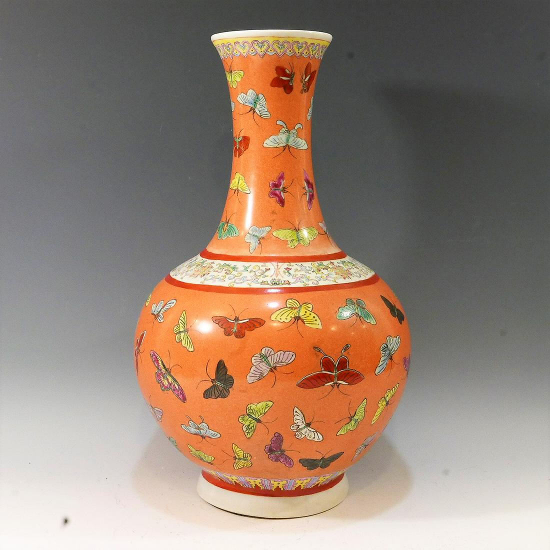 CHINESE ANTIQUE FAMILLE ROSE BUTTERFLY VASE - GUANGXU: CHINESE ANTIQUE FAMILLE ROSE BUTTERFLY VASE - GUANGXU MARK AND PERIOD 40 CM TALL PROVENANCE - IMPORTANT WASHINGTON DC ESTATE