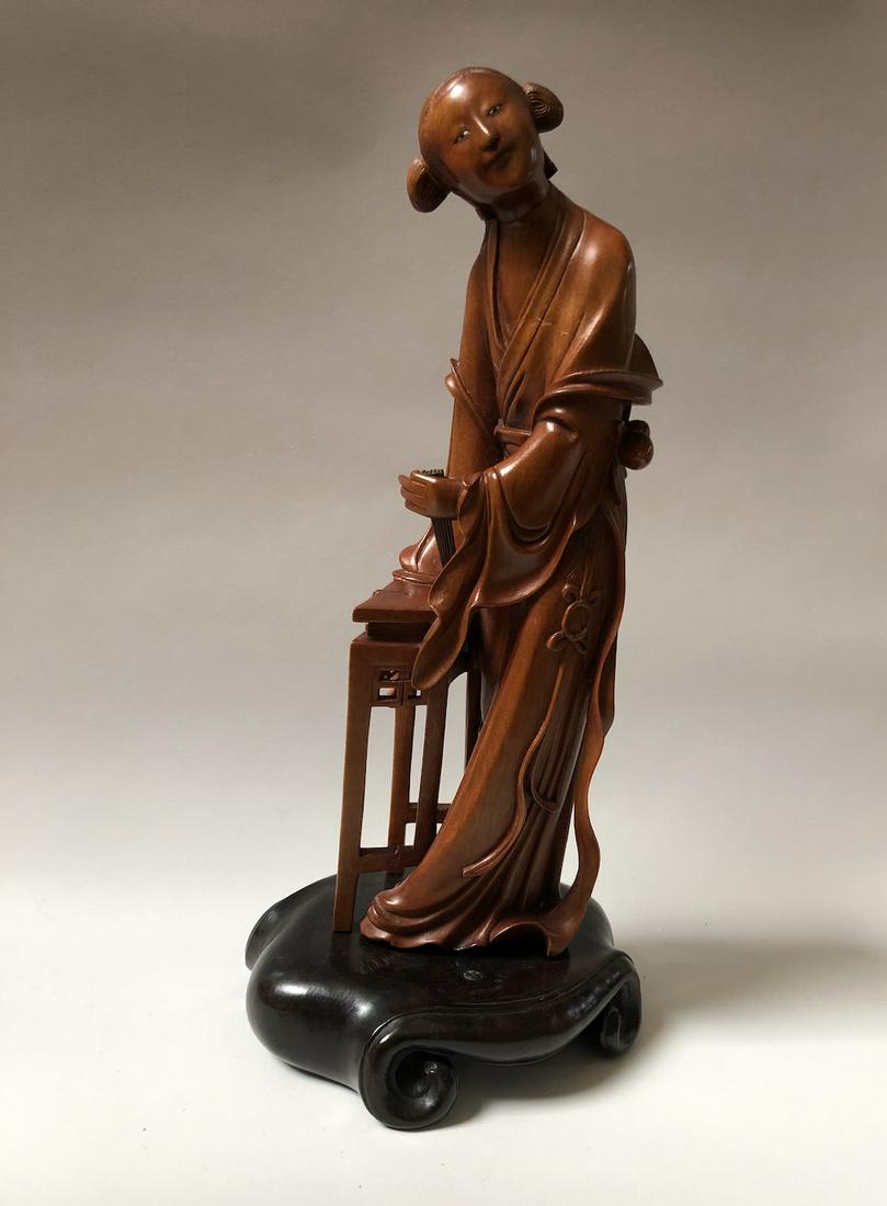 A CHINESE ANTIQUE WOOD CARVING FIGURE. (1 of 9)