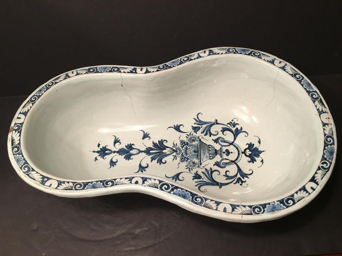 ANTIQUE RARE Delft Blue and White Flower Bidet. Ca (1 of 7)