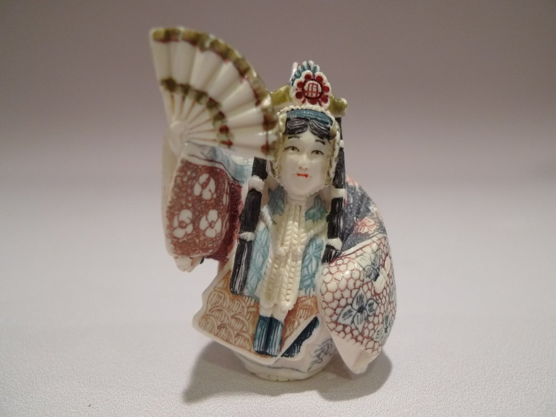 JAPANESE CARVED IVORY LADY NETSUKE MEIJI PERIOD: JAPANESE CARVED IVORY LADY NETSUKE MEIJI PERIOD. 2"