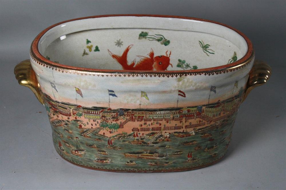 Large Antique Chinese Export Style Porcelain Footbath: Large Antique Chinese Export Style Porcelain Footbath. L: 24 inches. Marked with year of 1897. Width: 14 inches. Ht: 10 inches. Wt: 22 lbs.