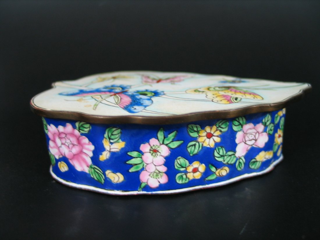 Antique Chinese Enameled Leaf Shaped Box: Antique Chinese Enameled Leaf Shaped Box, butterfly and flower decoration. L: 5 1/4 inches.
