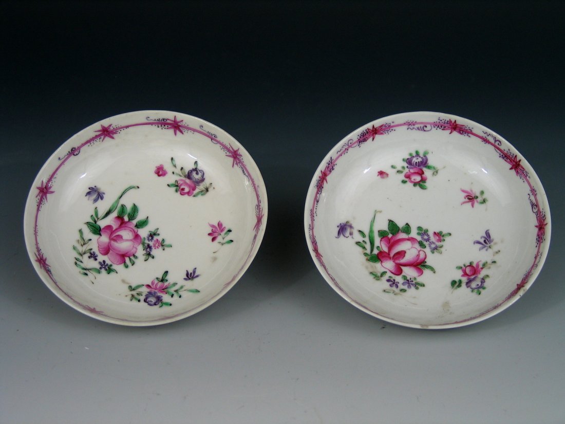 Pair of Antique Chinese Famille Rose Porcelain Dishes.: Pair of Antique Chinese Famille Rose Porcelain Dishes. Diameter: 4 inches. PROVENANCE: From the collection of Renee Rush, Elkins Park, PA.